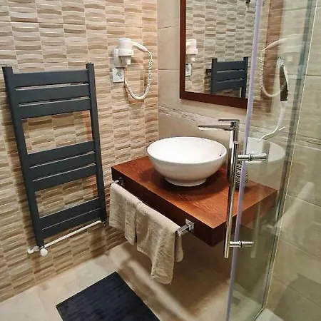 דירה Jules Downtown