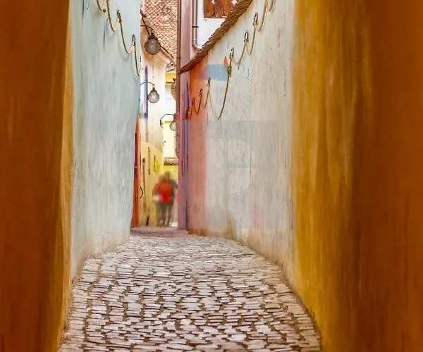 Jules Downtown Braşov